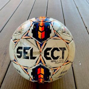 Select Brilliant Super official match soccer ball